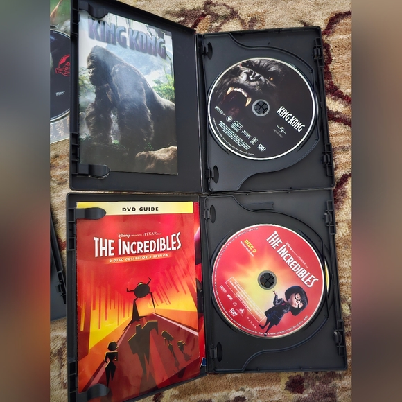 2/15$ DVDs Jurassic Park, Lion King, The Incredibles, King Kong - Picture 3 of 5